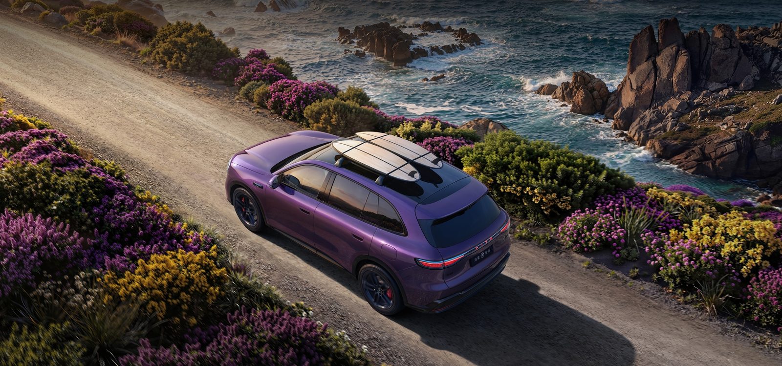 AITO M6 EREV 2026 — экстерьер, top 3q road, рынок AITO M6 official family media / EV and EREV visual reference