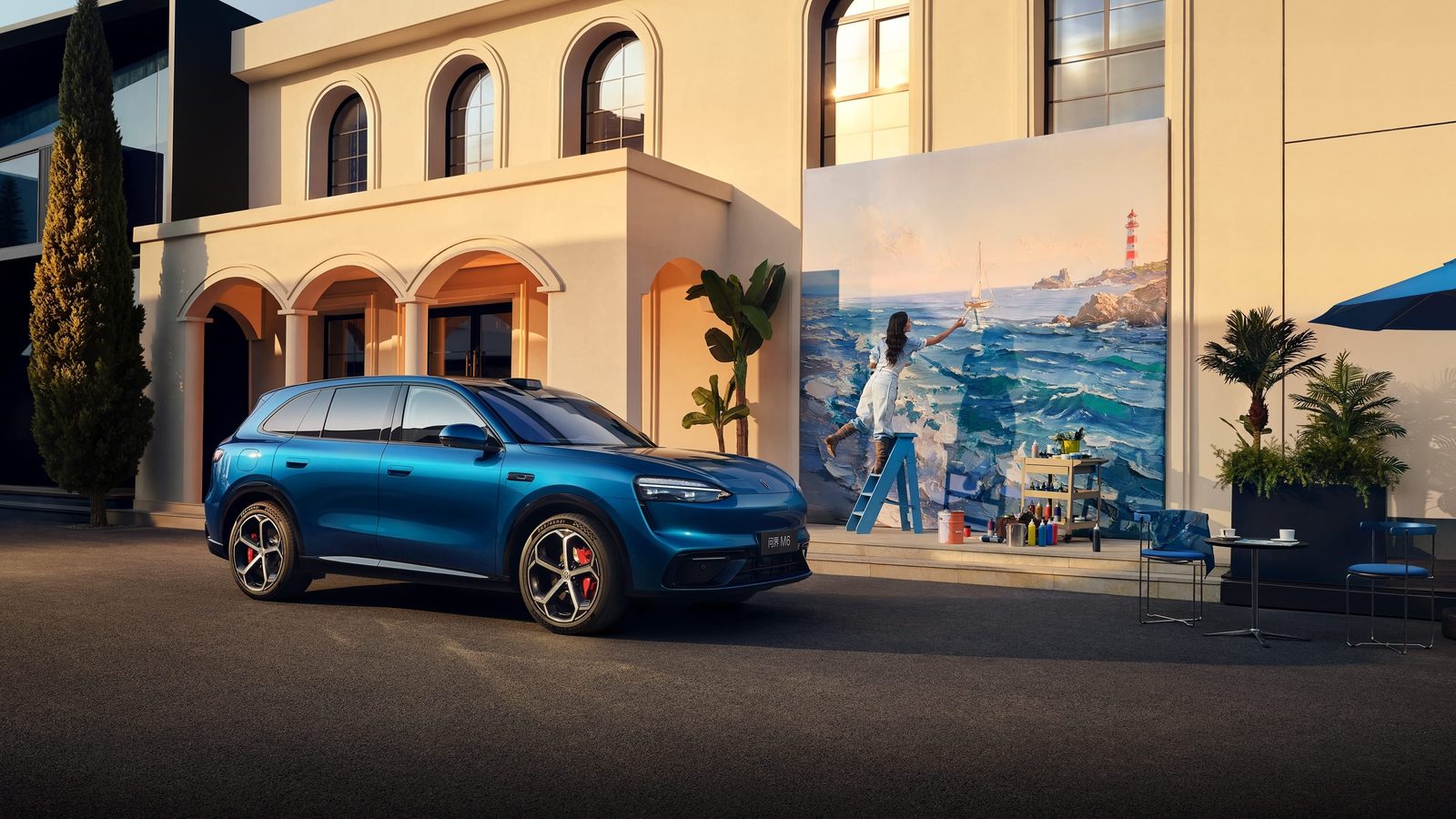 AITO M6 EREV 2026 — экстерьер, side city blue, рынок AITO M6 official family media / EV and EREV visual reference