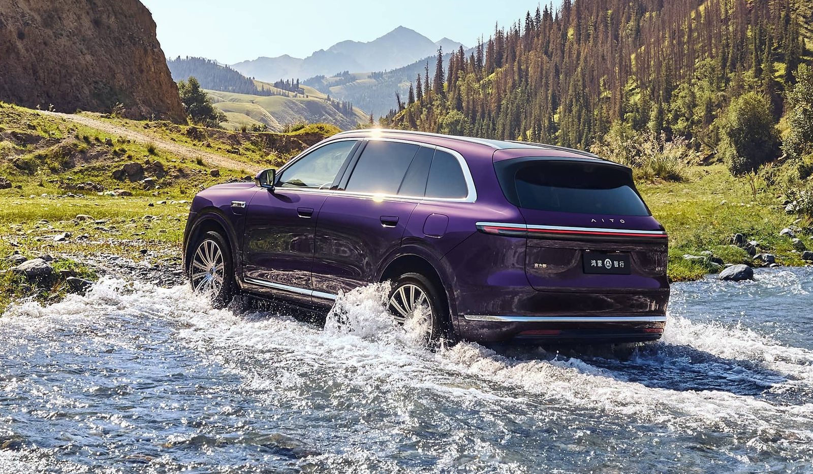 AITO M7 EV — фото модели