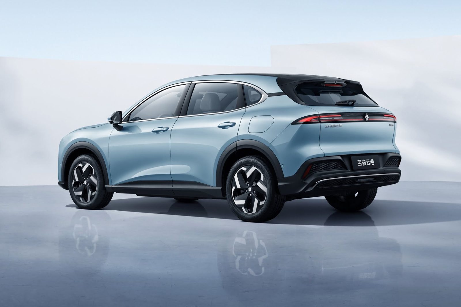 Baojun Yunhai PHEV 2026 — экстерьер, вид сбоку, рынок internal_mvp