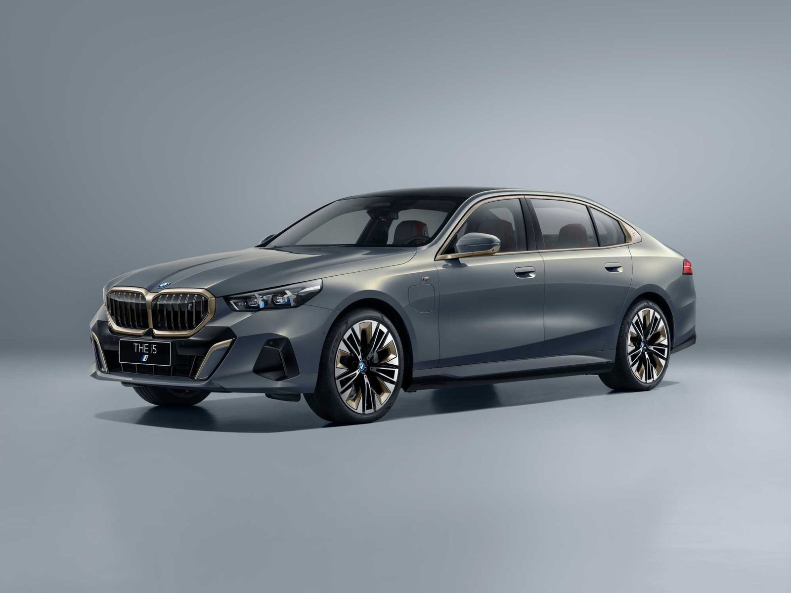 BMW i5 L China — фото модели