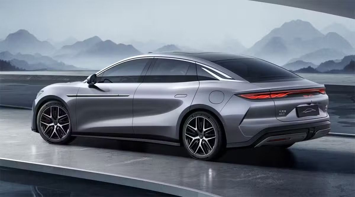 BYD Han L EV 2025 — экстерьер, rear 3q studio, рынок china_reference