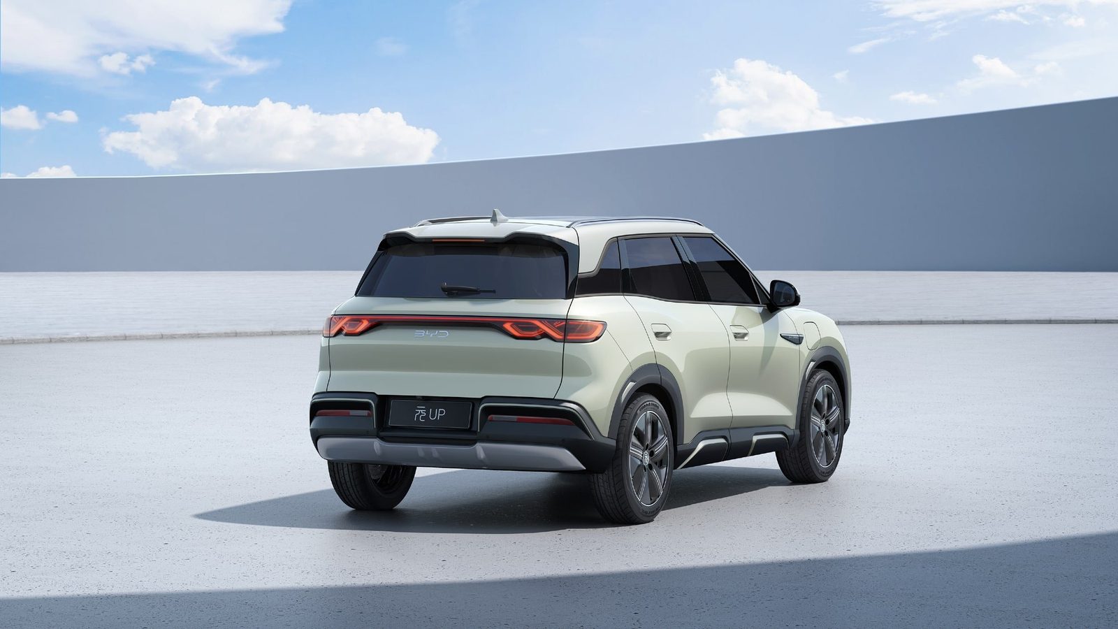 BYD Yuan UP EV 2024 — экстерьер, вид сзади 3/4, рынок internal_mvp