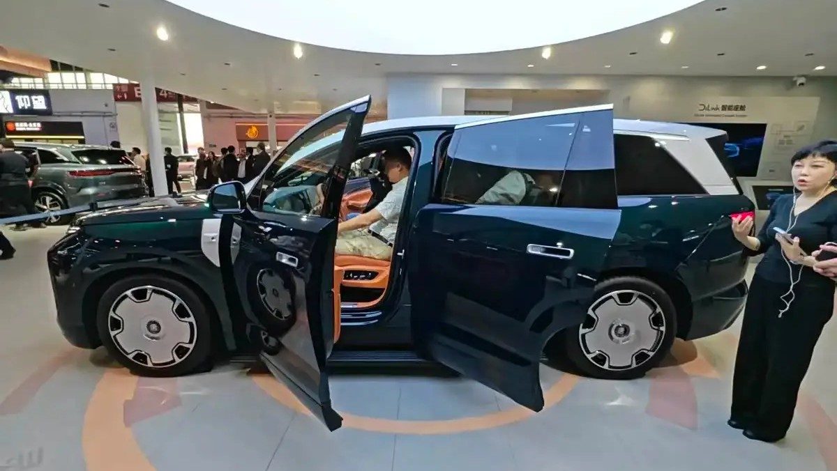 BYD Great Tang EV — фото модели