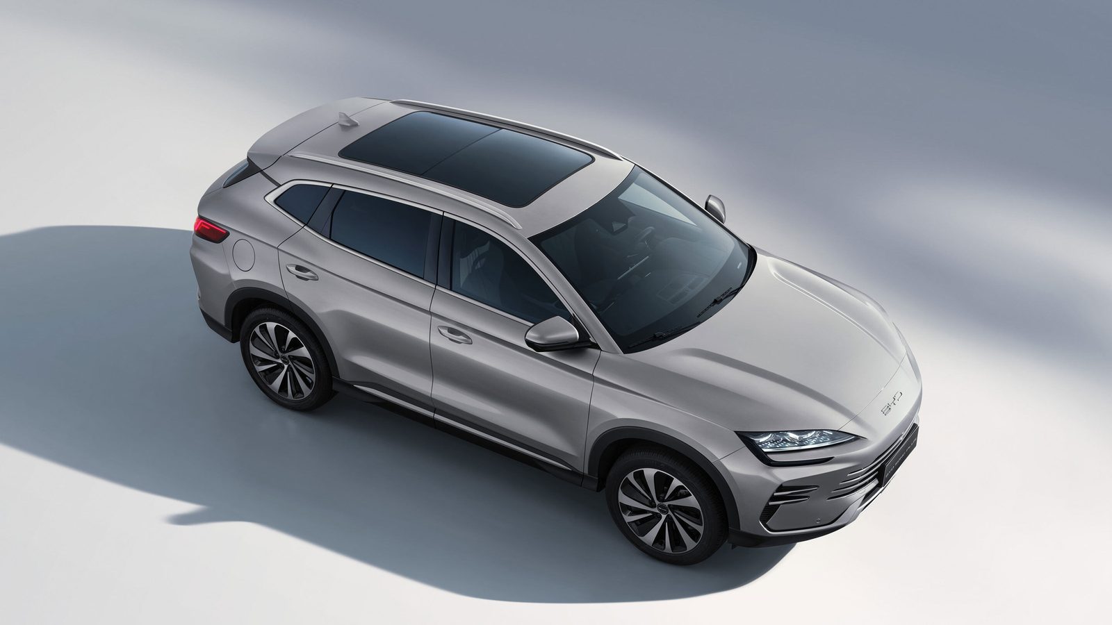 BYD Song Plus DM-i — фото модели