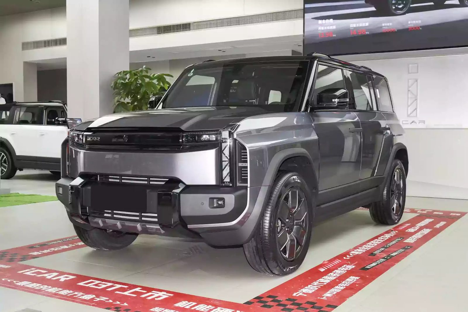 Chery Group iCar 03T 2024 — экстерьер, front 3q showroom, рынок China/export