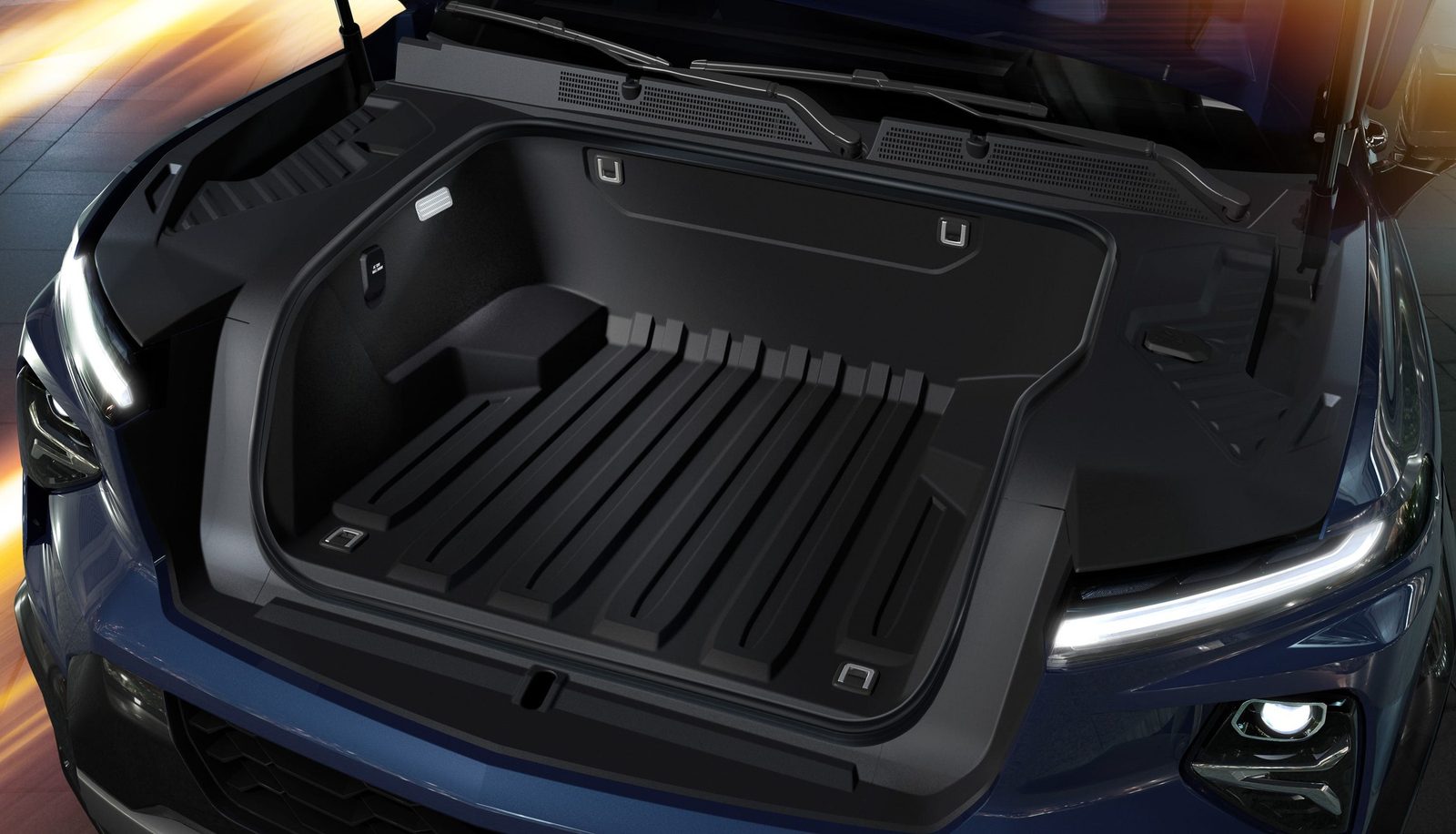 Chevrolet Silverado EV 2024 — экстерьер, frunk open, рынок US