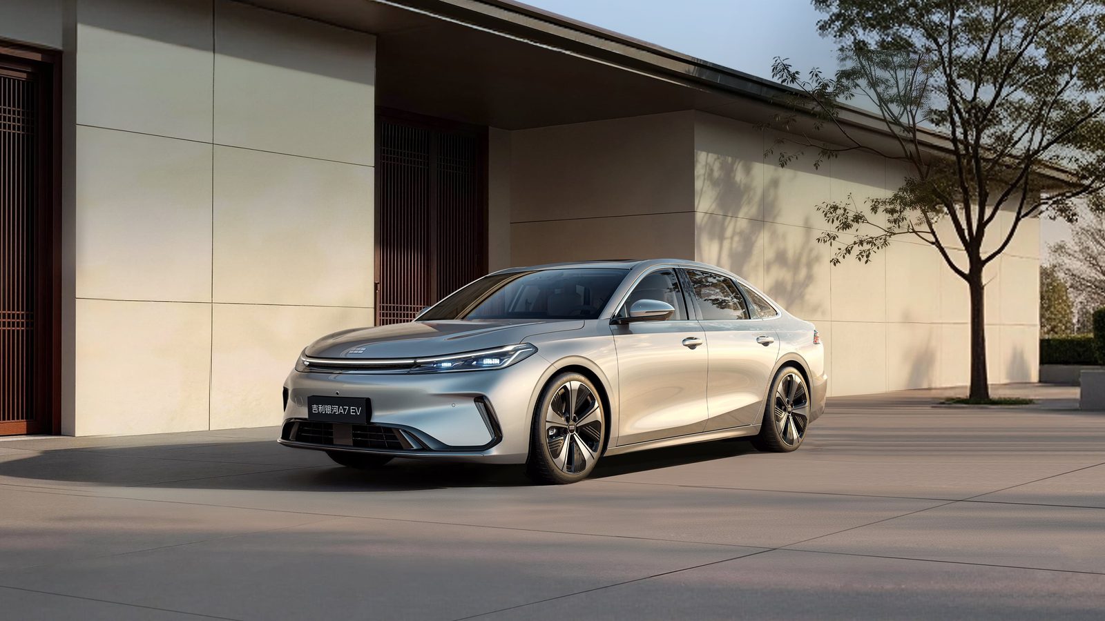Geely Galaxy A7 EV — фото модели