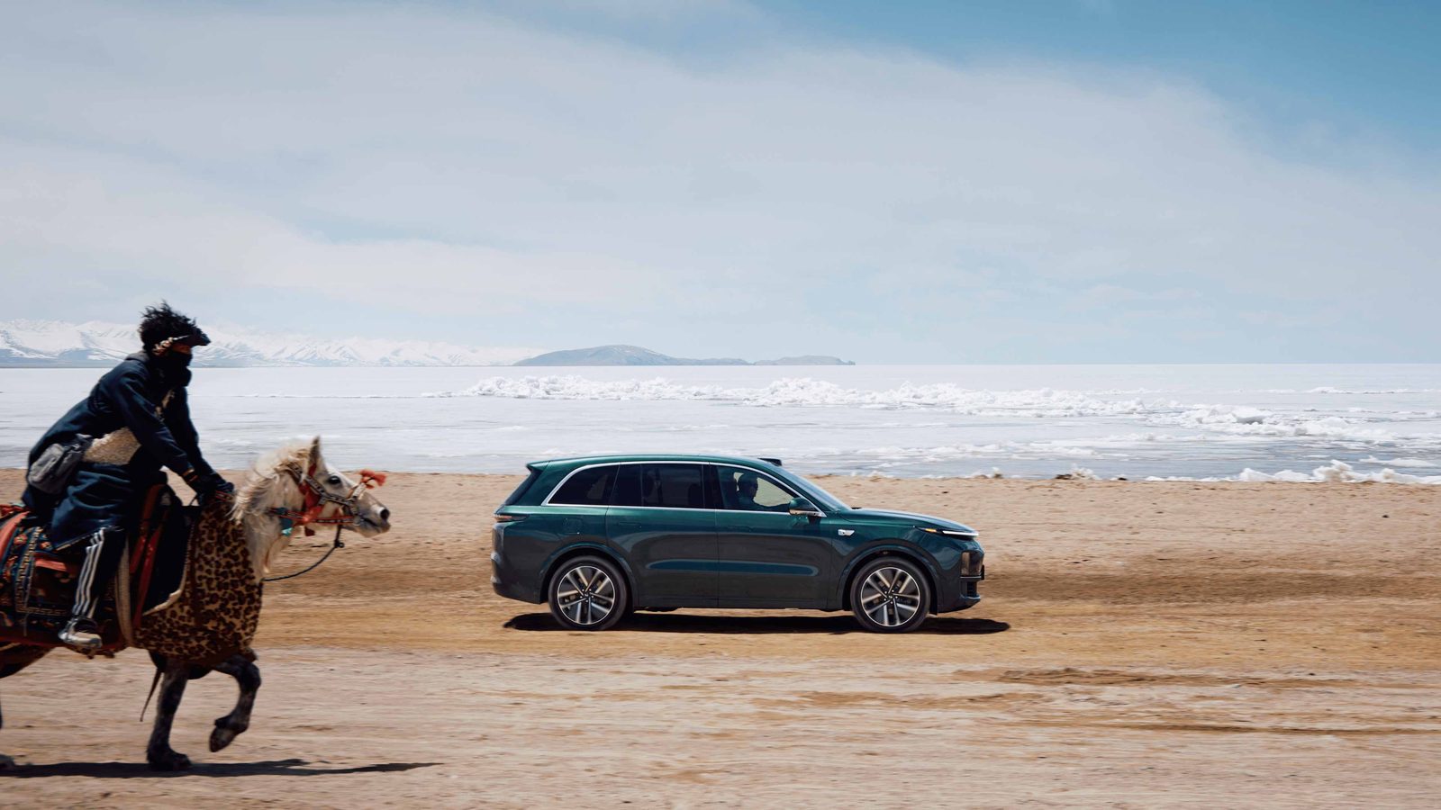 Li Auto L8 Livis 2026 — экстерьер, beach travel side, рынок internal_mvp