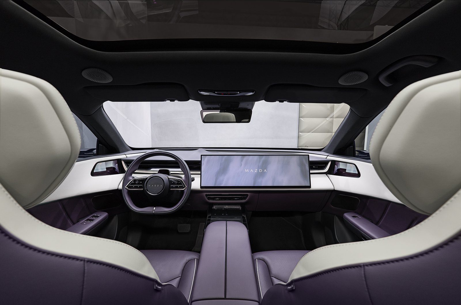 Mazda EZ-60 / CX-6e China EREV 2025 — интерьер, dashboard wide, рынок internal_mvp