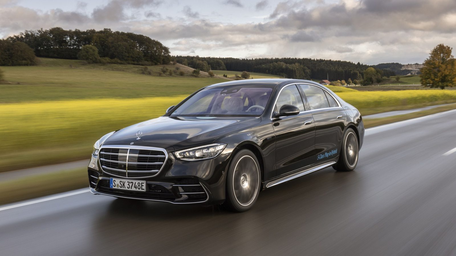 Mercedes-Benz S-Class PHEV — фото модели
