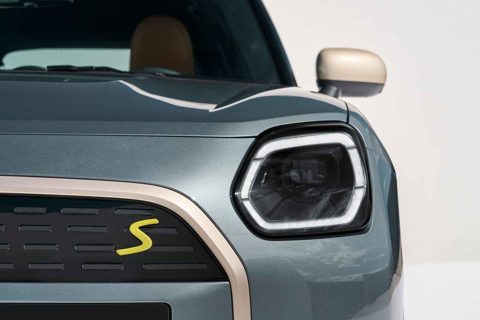 Mini Countryman Electric 2024 — экстерьер, вид сбоку, рынок internal_mvp