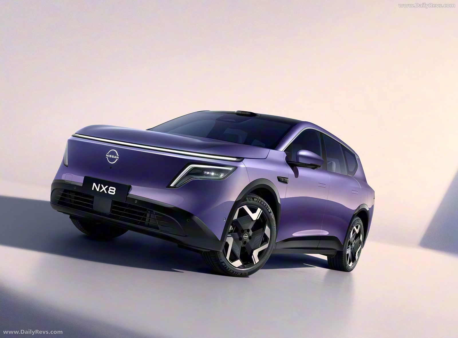 Nissan Dongfeng Nissan NX8 EREV 2026 — экстерьер, вид спереди 3/4, рынок internal_mvp