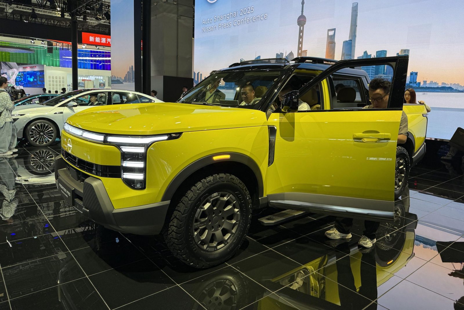 Nissan Zhengzhou Nissan Frontier Pro PHEV 2026 — экстерьер, вид сбоку, рынок internal_mvp