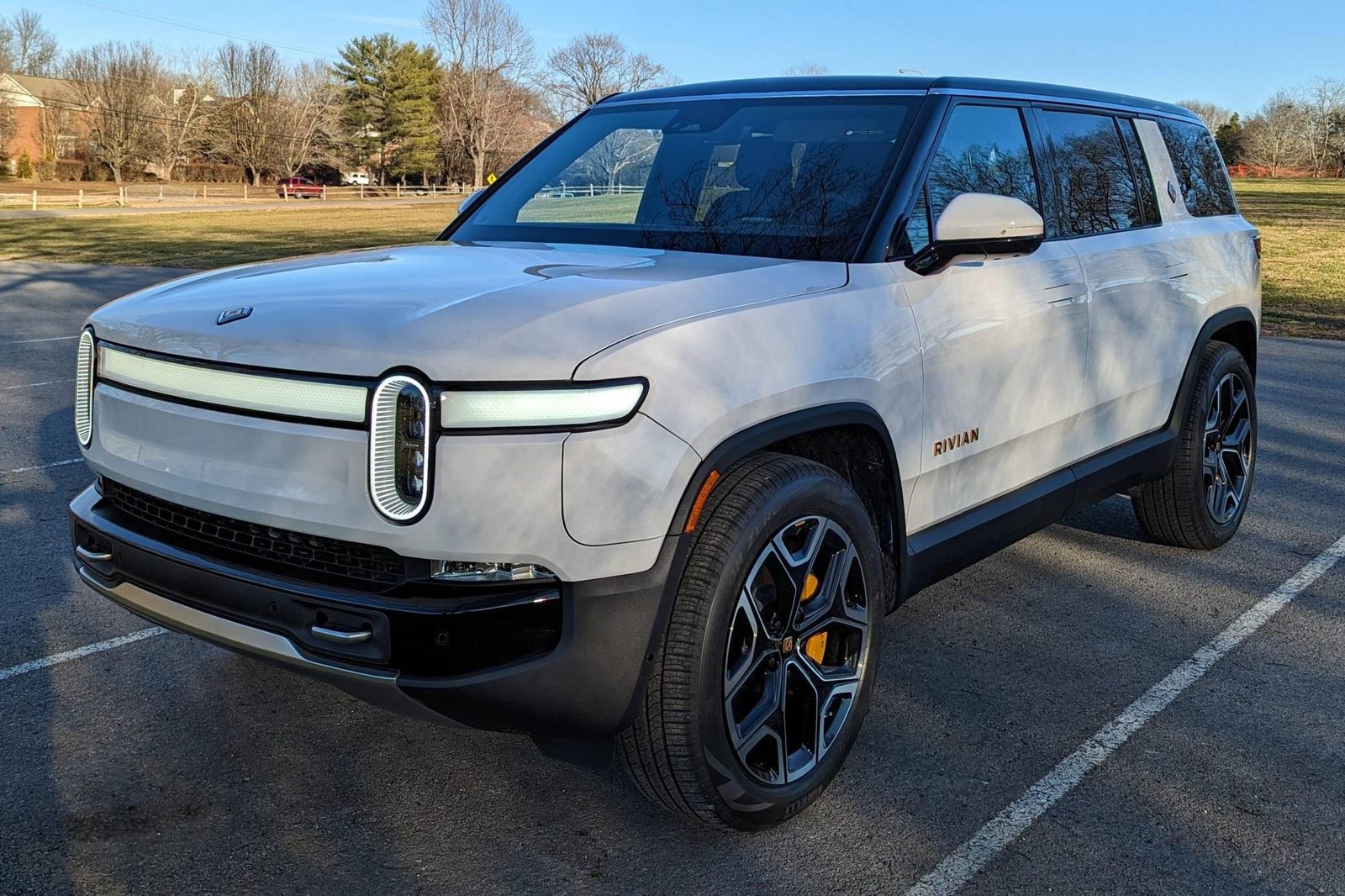 Rivian R1S 2022 — экстерьер, вид сбоку, рынок internal_mvp