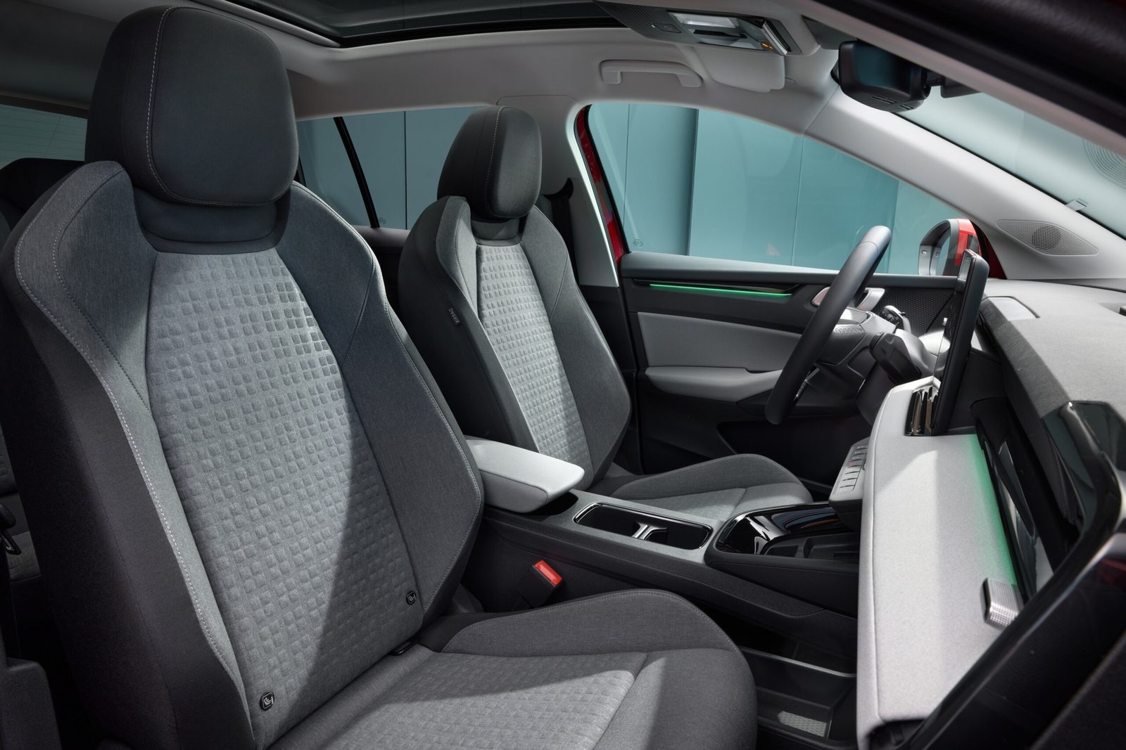 Škoda Epiq 2026 — главное фото модели, интерьер, передние сиденья, рынок internal_mvp