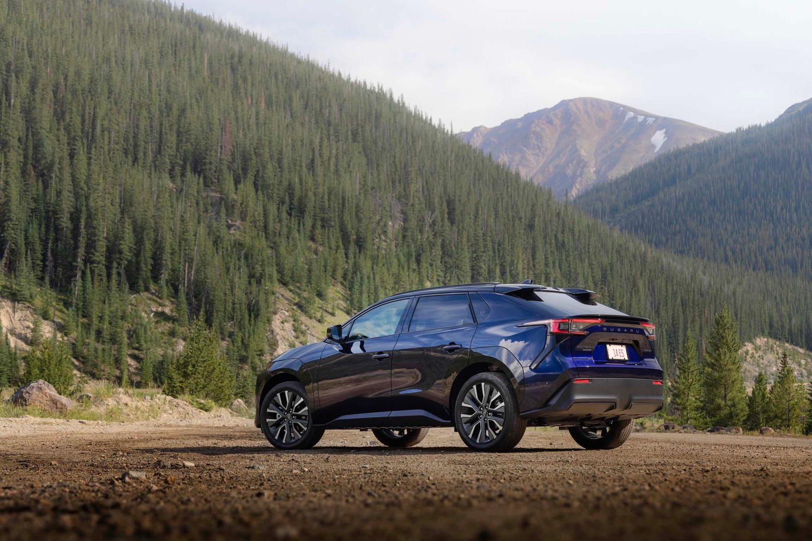 Subaru Solterra 2023 — экстерьер, вид сбоку, рынок internal_mvp