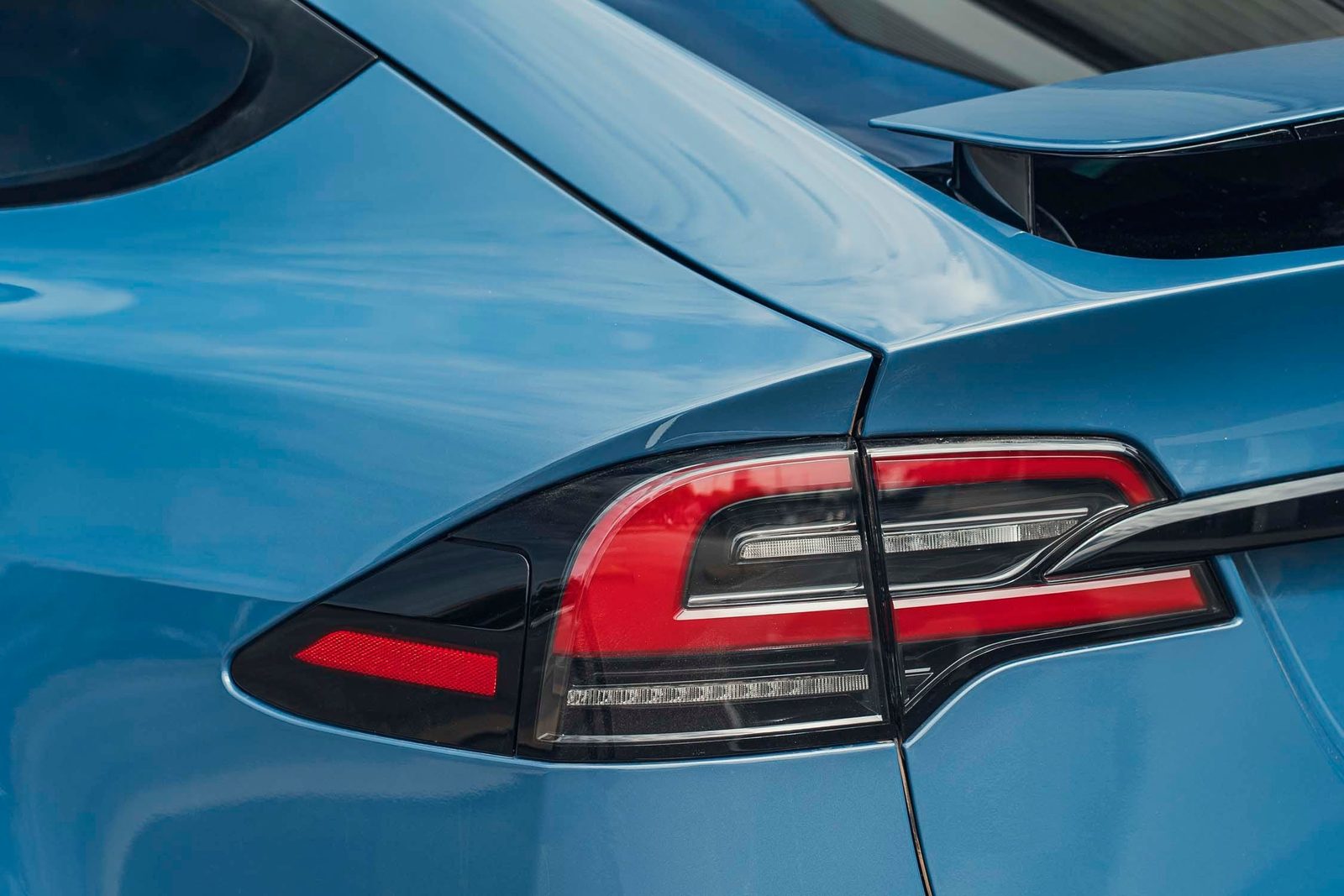 Tesla Model X US 2021 — экстерьер, tail light, рынок US