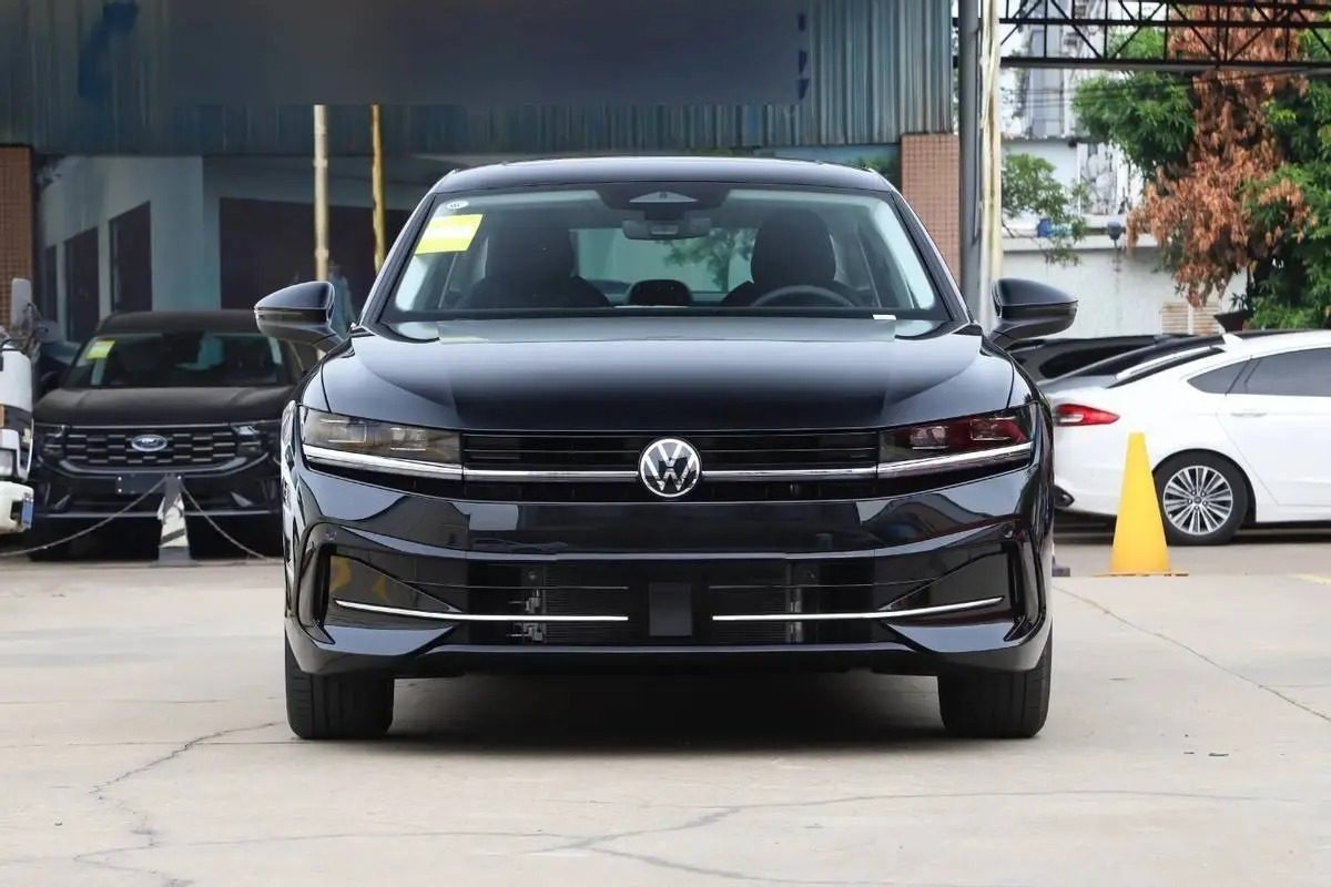 Volkswagen Magotan PHEV China 2026 — экстерьер, вид спереди, рынок internal_mvp