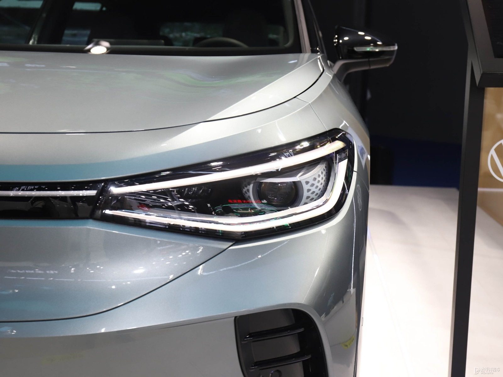 Volkswagen ID.4 CROZZ China 2026 — экстерьер, headlight detail, рынок internal_mvp